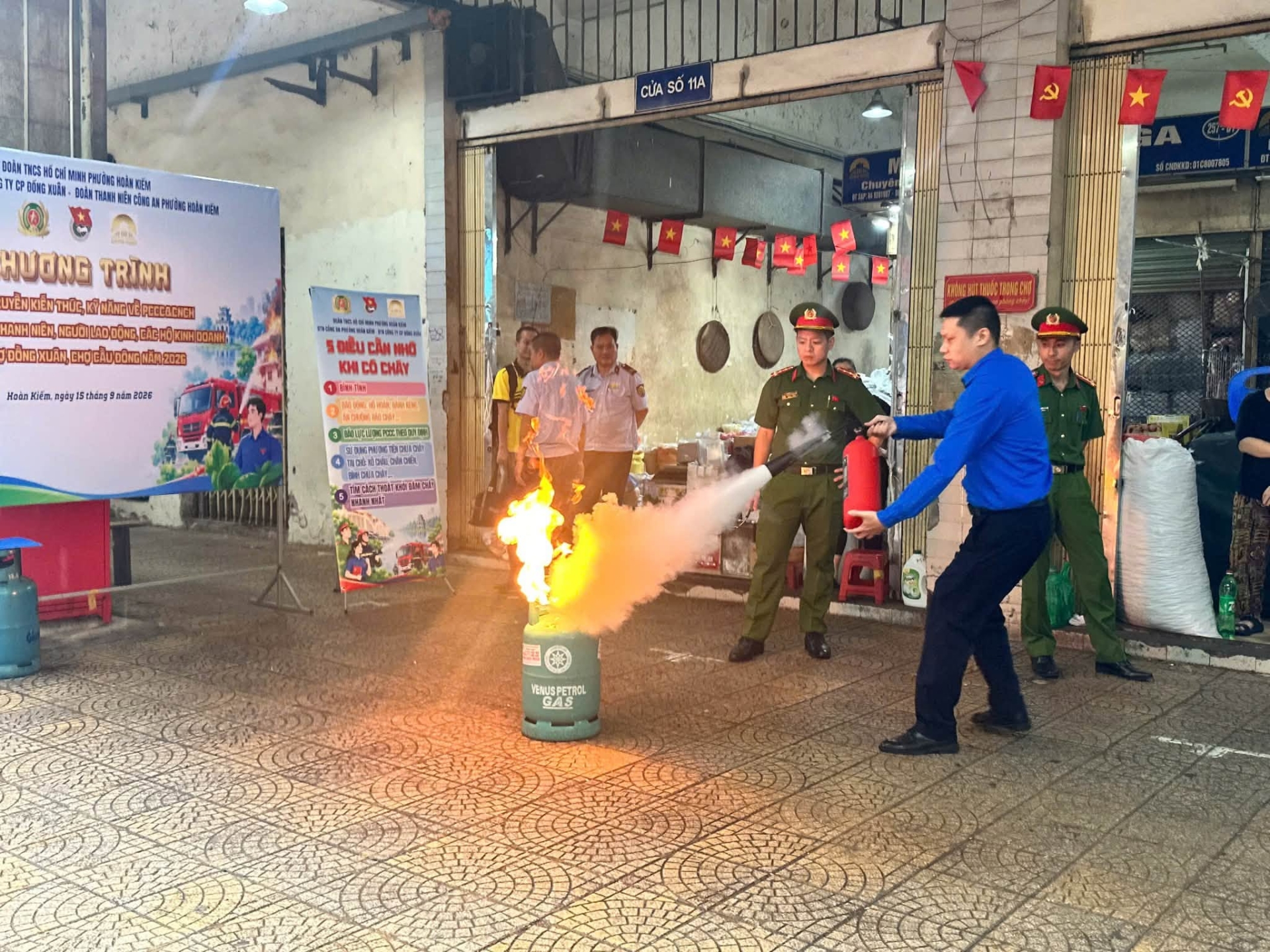 TUỔI TRẺ ĐỒNG XUÂN – CHỦ ĐỘNG PHÒNG CHÁY, SẴN SÀNG CỨU NẠN, CỨU HỘ