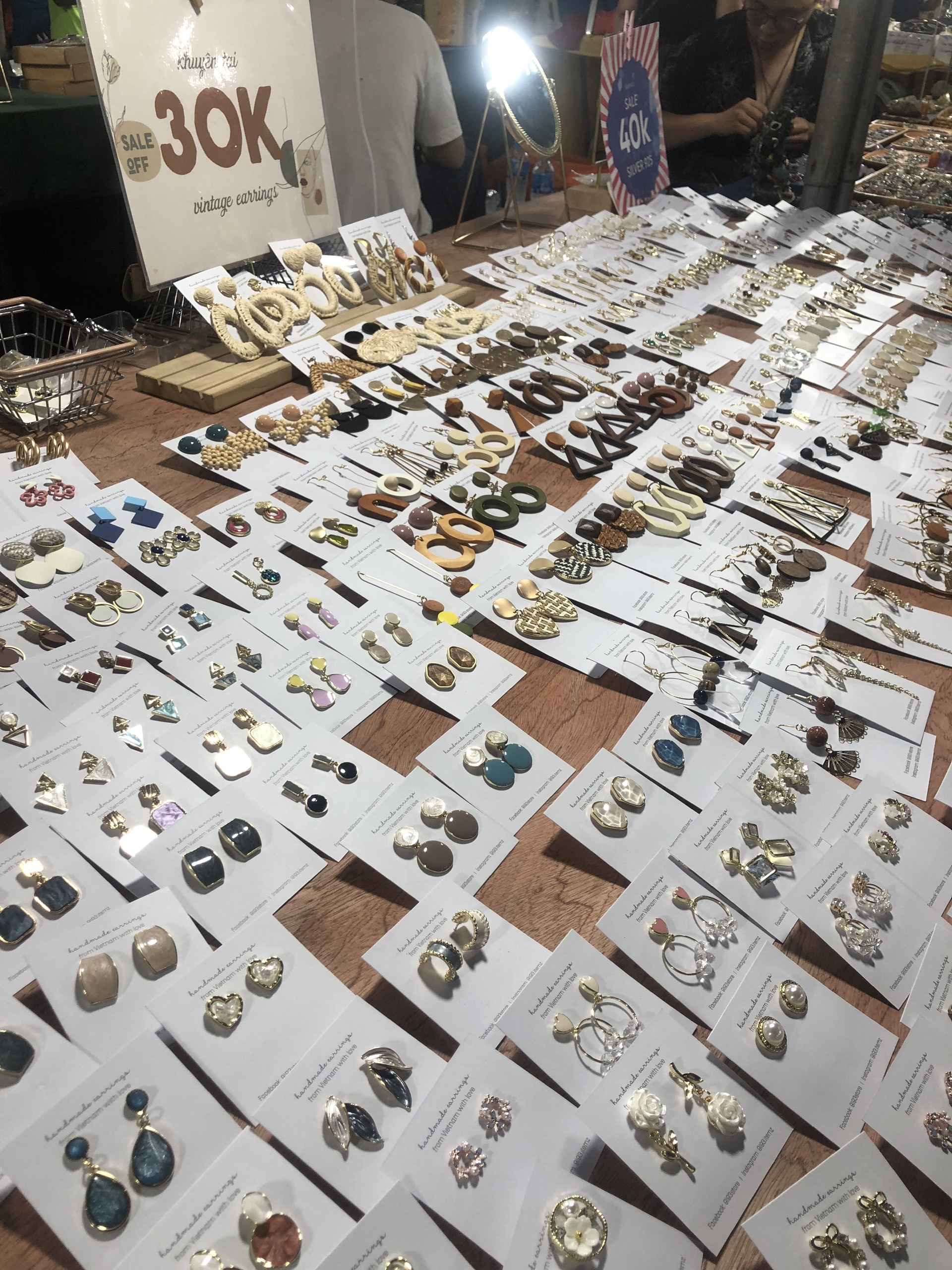 Dong Xuan Night Market and Walking Street - An attractive destination for tourists