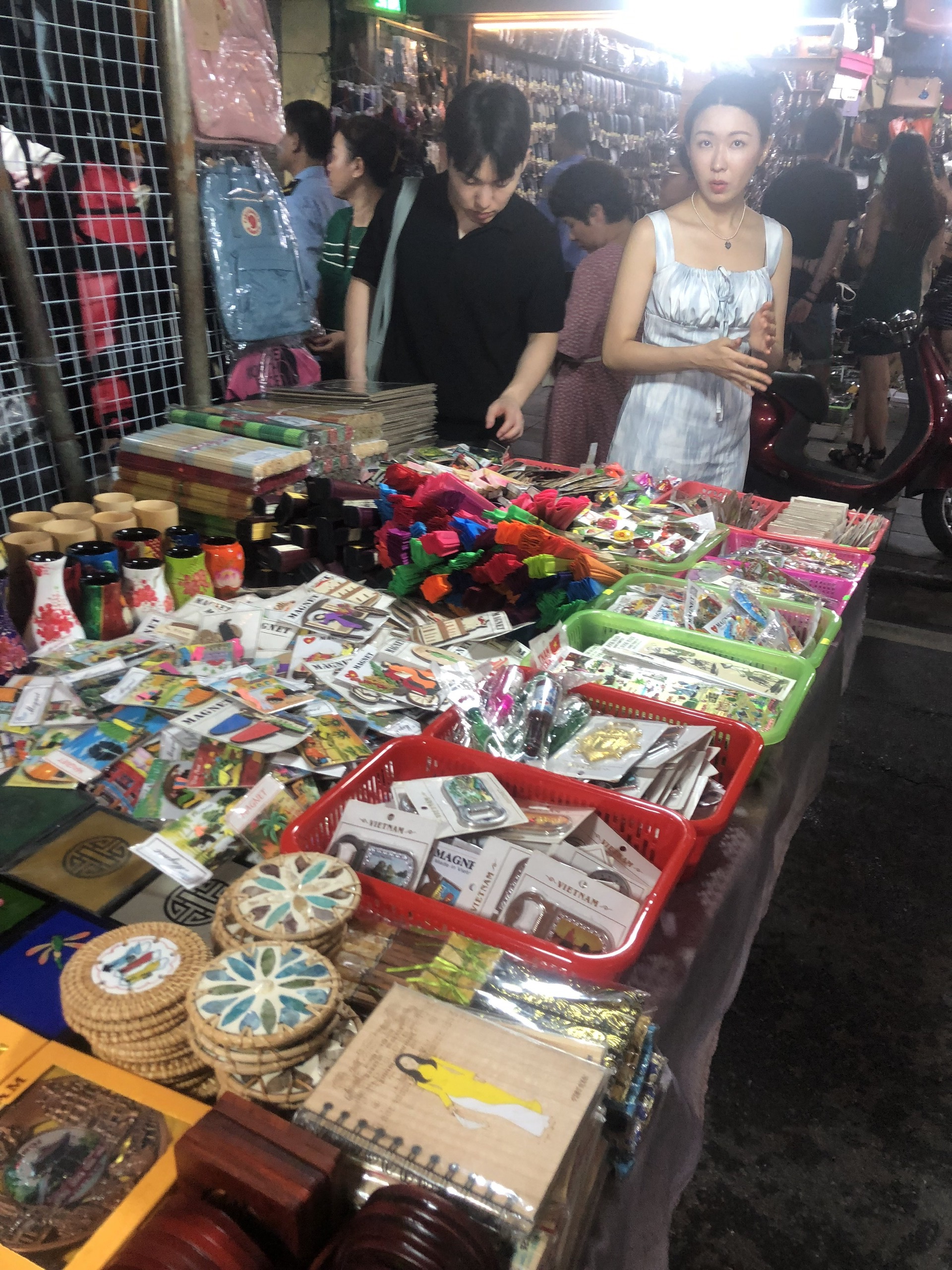 Dong Xuan Night Market and Walking Street - An attractive destination for tourists