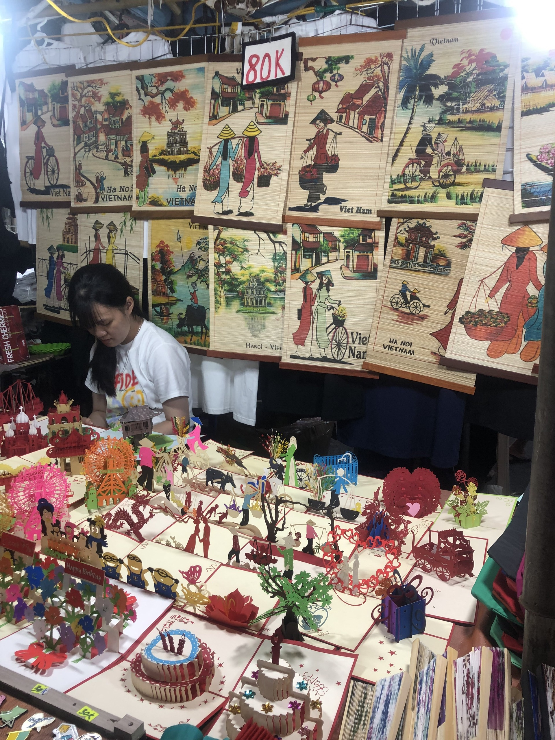 Dong Xuan Night Market and Walking Street - An attractive destination for tourists