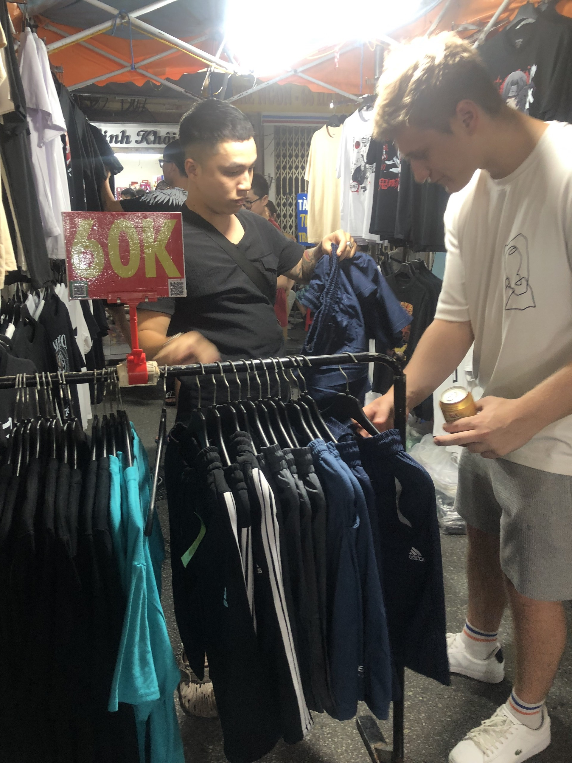 Dong Xuan Night Market and Walking Street - An attractive destination for tourists