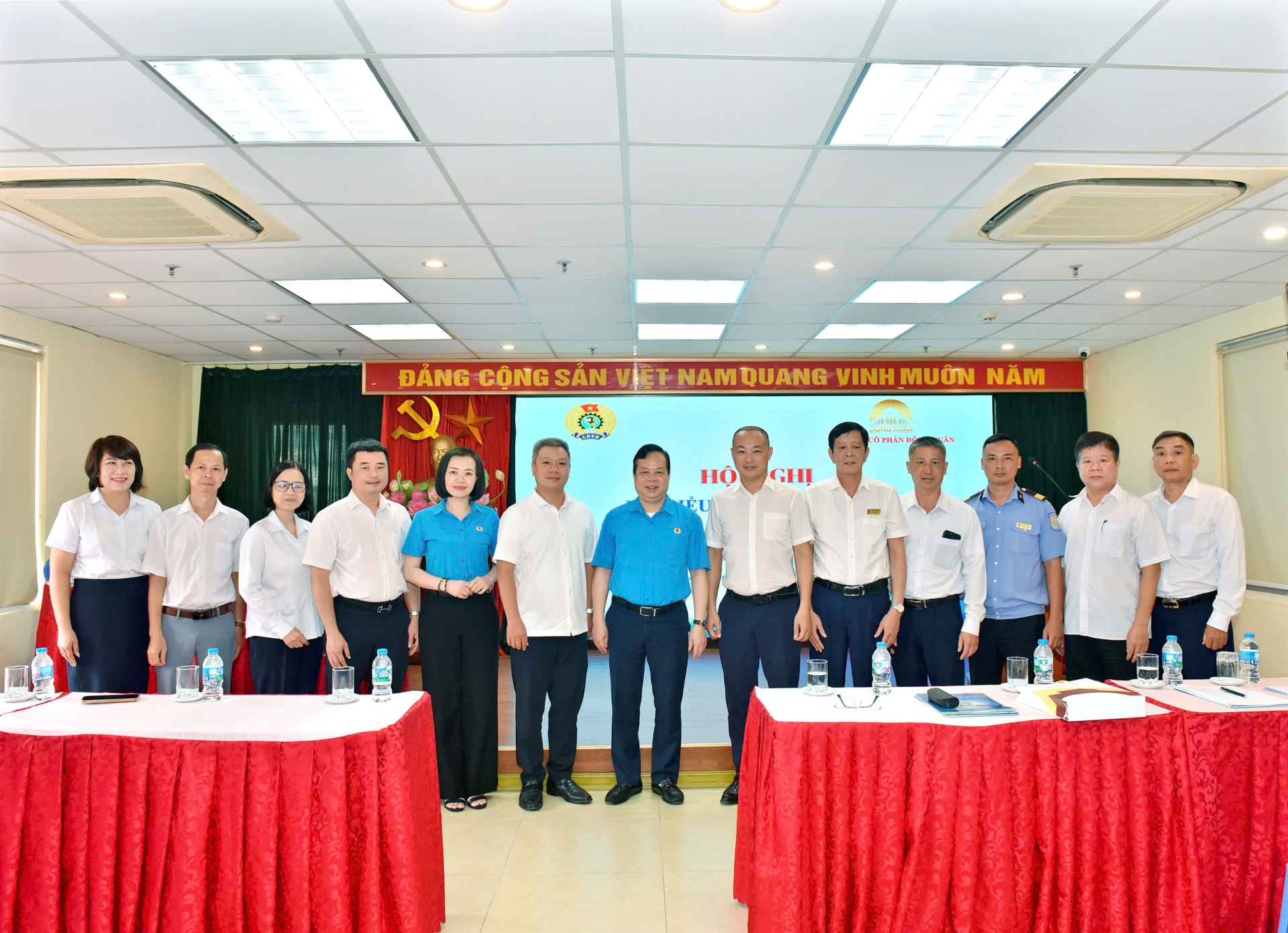 CÔNG TY CỔ PHẦN ĐỒNG XUÂN TỔ CHỨC HỘI NGHỊ ĐẠI BIỂU NGƯỜI LAO ĐỘNG NĂM 2026