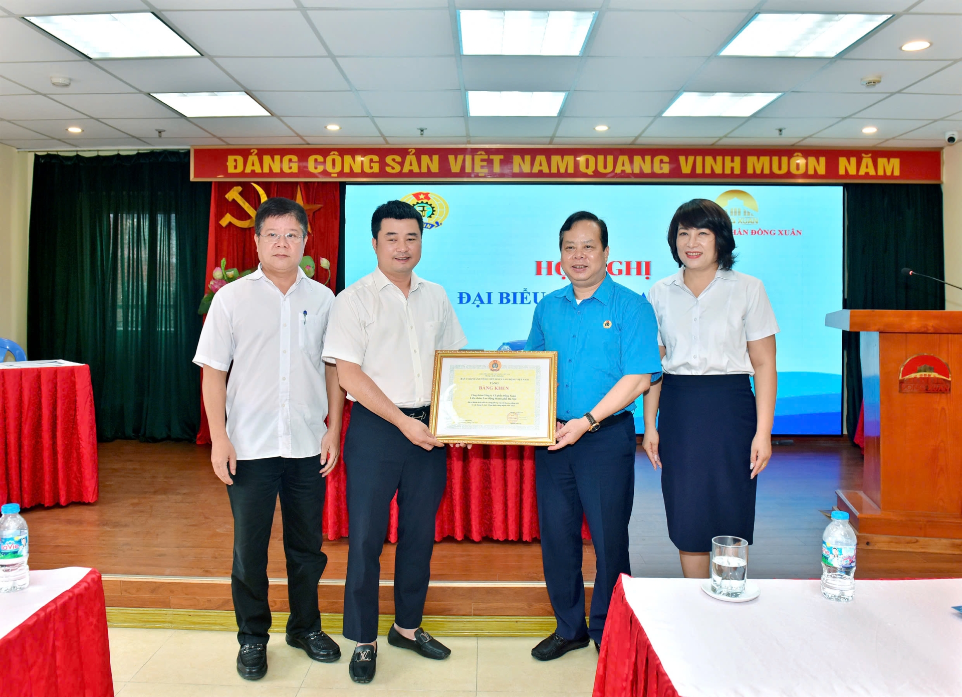 CÔNG TY CỔ PHẦN ĐỒNG XUÂN TỔ CHỨC HỘI NGHỊ ĐẠI BIỂU NGƯỜI LAO ĐỘNG NĂM 2026